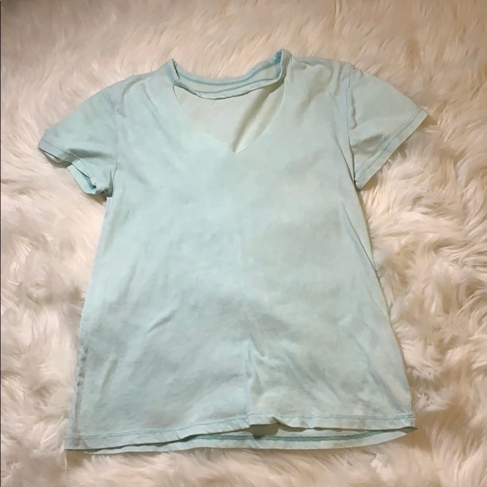 Hollister t shirt.